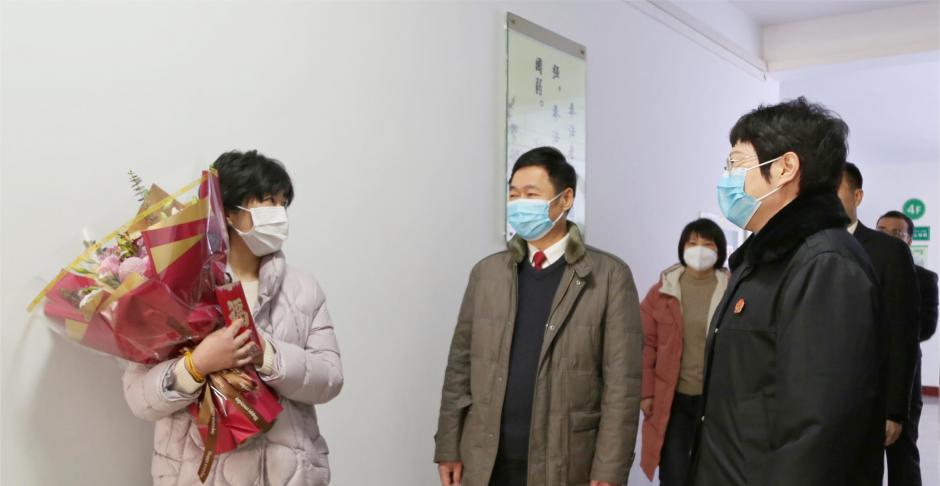 ����ԺԺ�I(l��ng)��(d��o)��ʿ�������W(xu��)��һ�е���ɽ�h��Ժ����ο����(y��u)�㷨��κ╭tͬ־